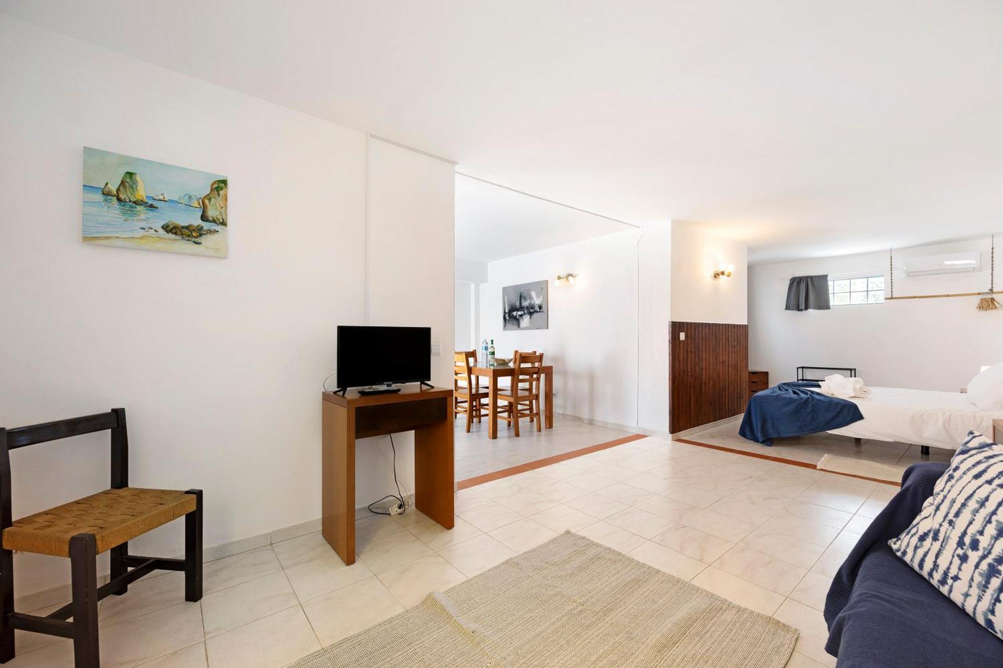 A Cerca - E Apartamento
